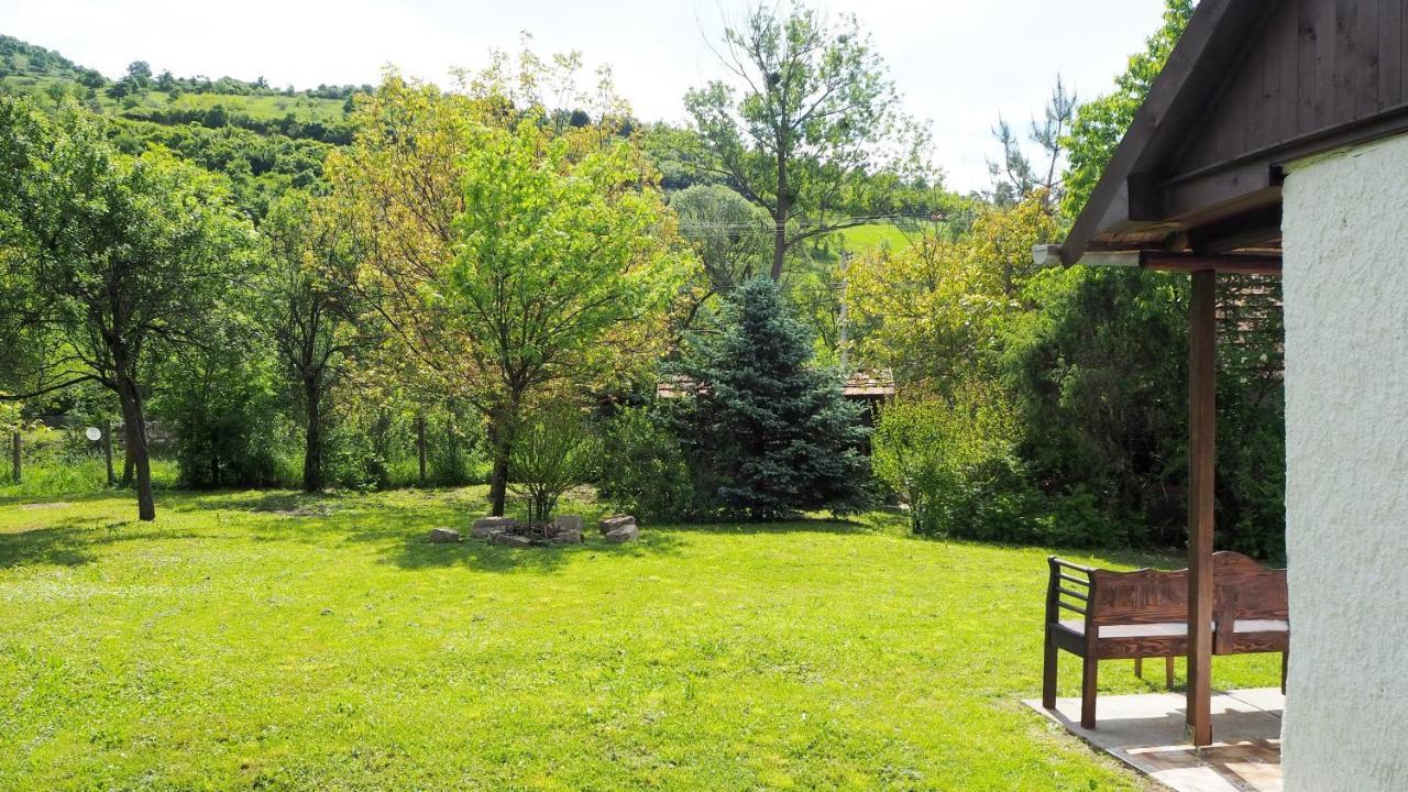 Van Egy Haz Villa Erdohorvati Buitenkant foto